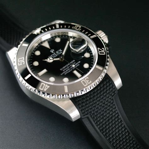 rolex with rubber|Rolex with black rubber band.